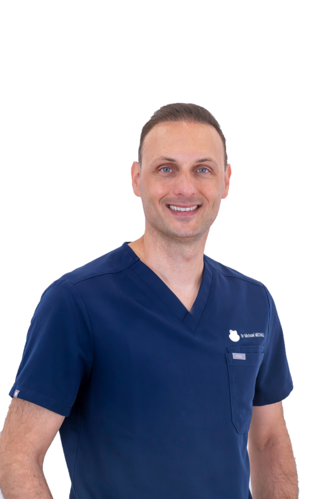 Dr Mechali, chirurgien-dentiste spécialisé en implantologie au Cabinet Dentaire La Bornière, à Pignan, proche de Montpellier
